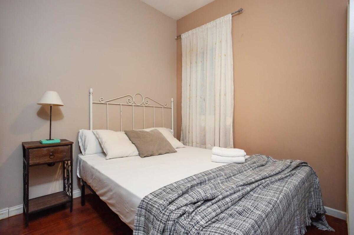 Next to Sagrada Familia 4-bedroom Apartment Barcelona Exterior foto