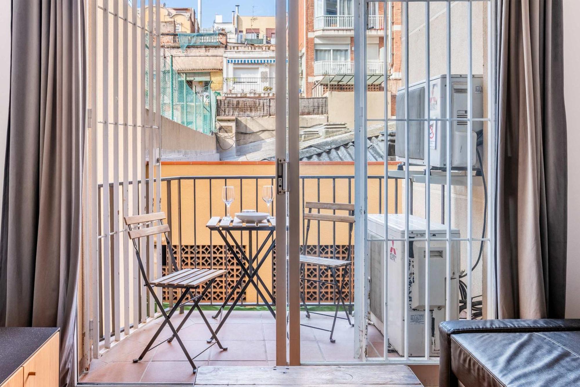 Next to Sagrada Familia 4-bedroom Apartment Barcelona Exterior foto